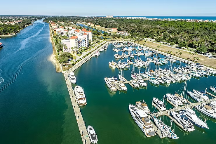 How to Find the Perfect Marina in Florida for Catamarans