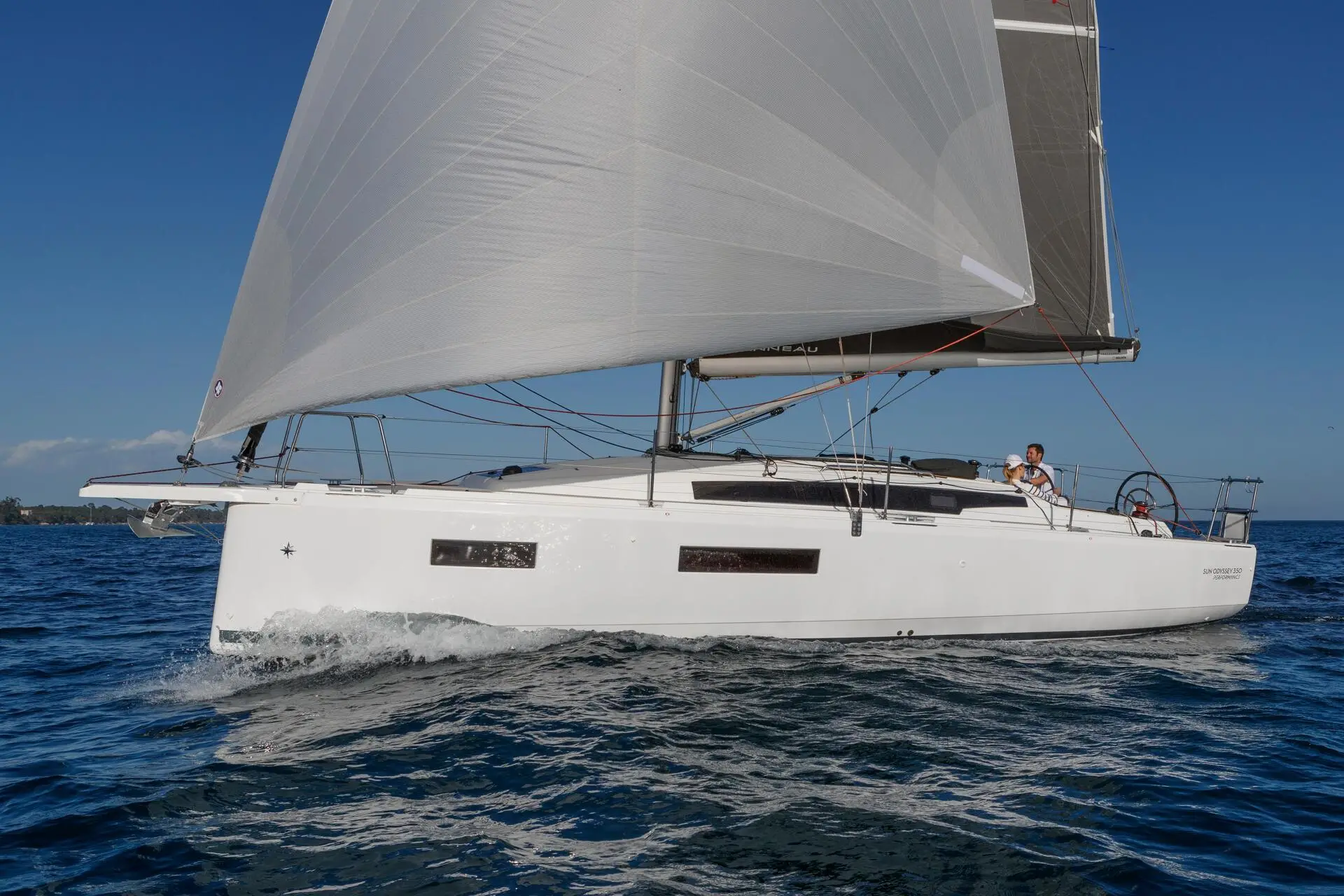 Jeanneau Sun Odyssey 350 Full Width