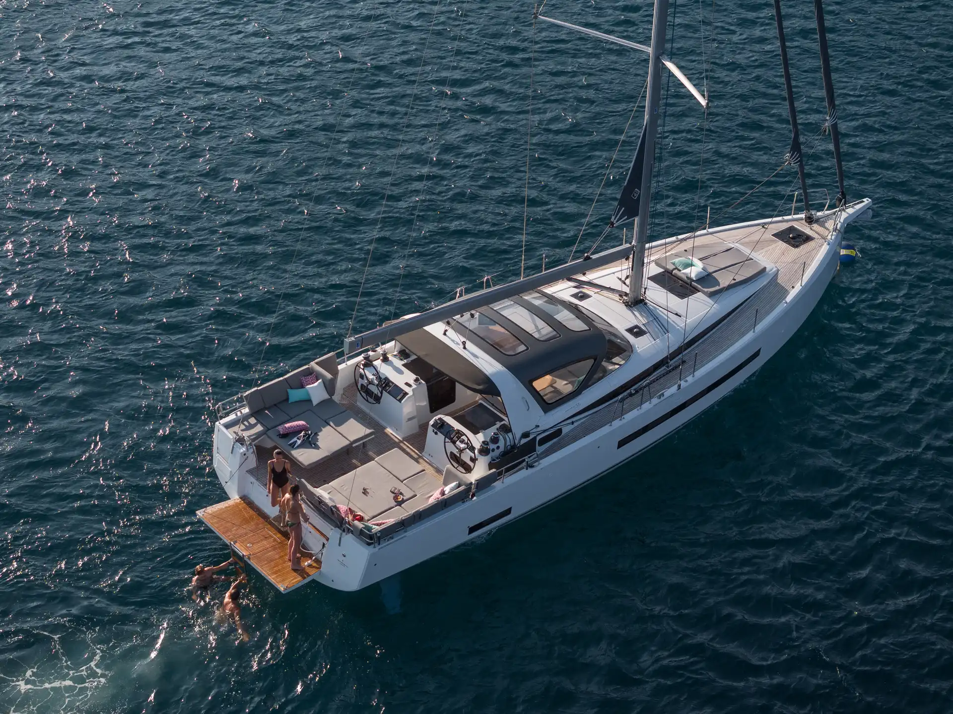 Jeanneau Yacht 55 Image Exterior Lifestyle