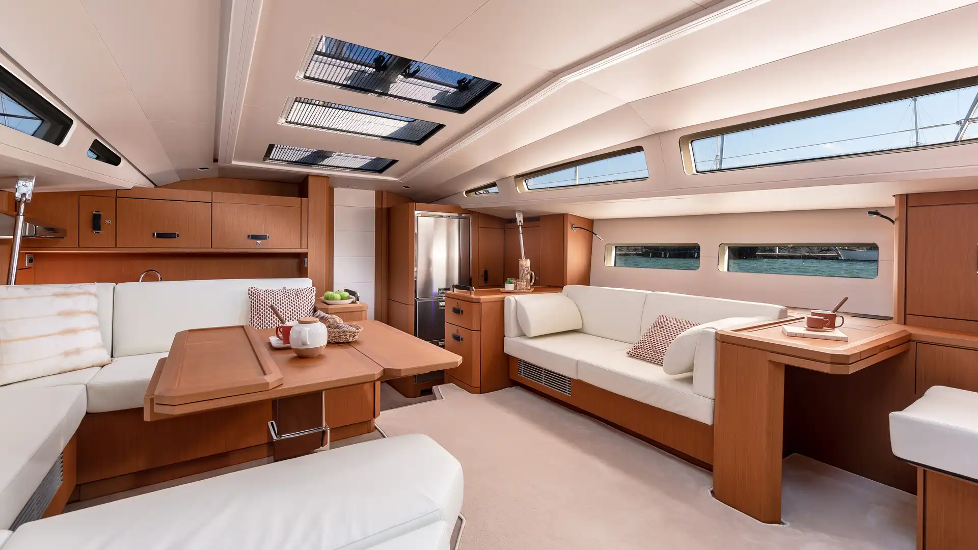 Jeanneau Yacht 60 Image Interior