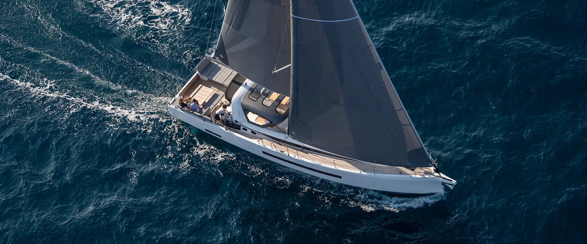 Jeanneau Yacht 55 photo