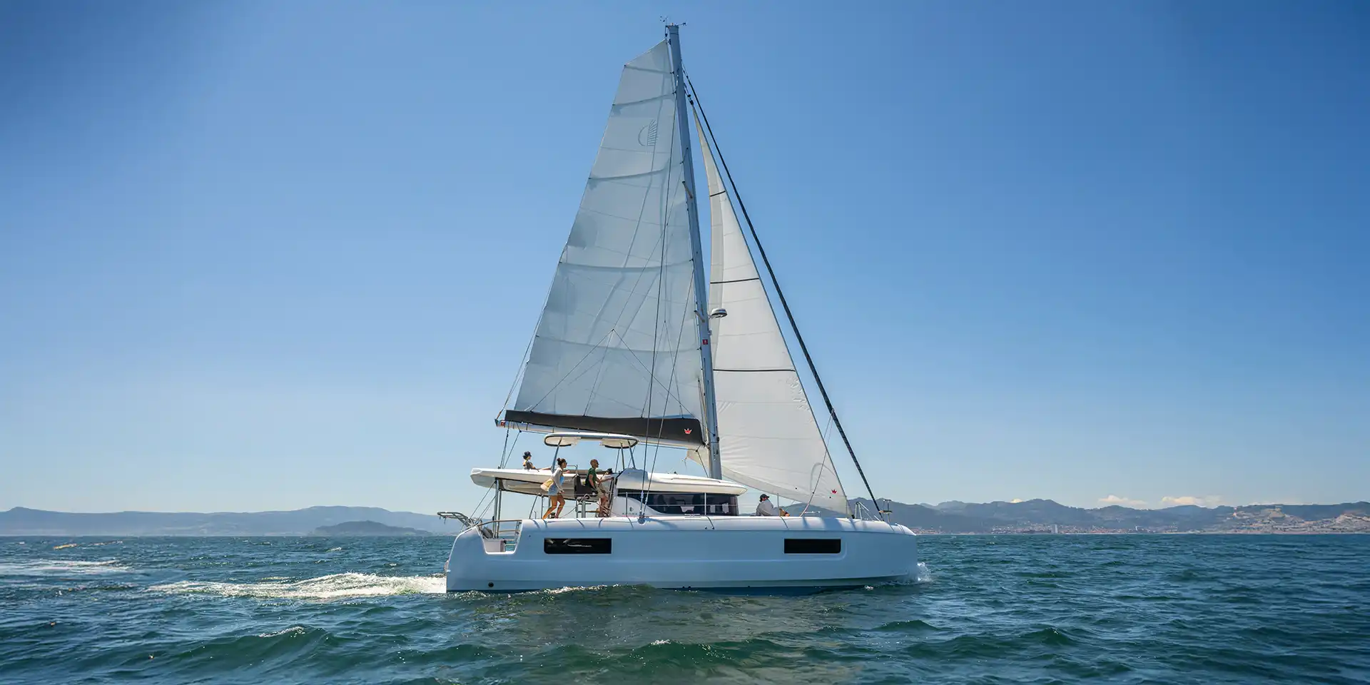 Lagoon 43 photo