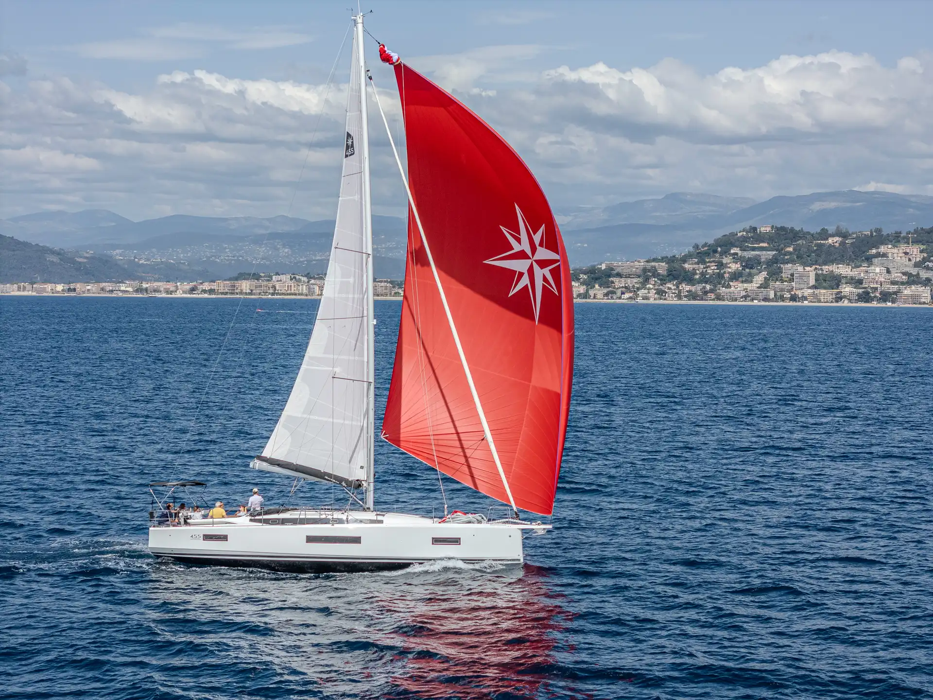Sun Odyssey 455 Exterior 2
